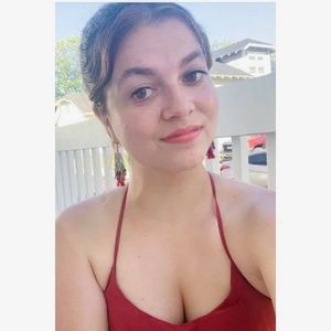 Meet your Posher, Alexandra